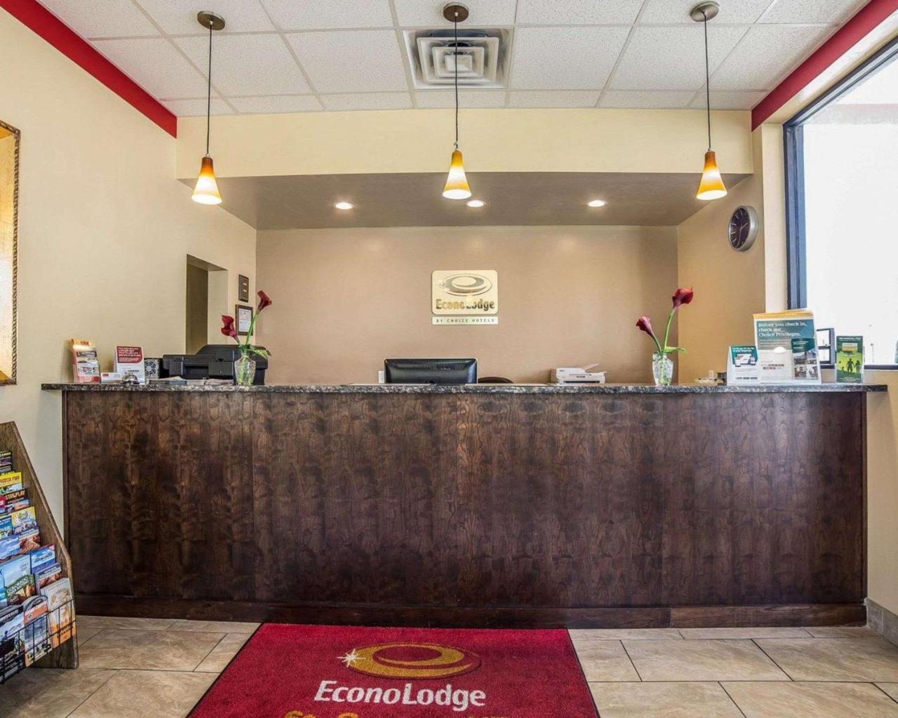 סנט ג'ורג' Econo Lodge St George North - Near Pioneer Park מראה חיצוני תמונה